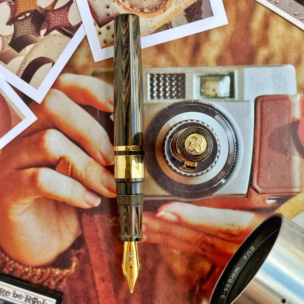 Esterbrook Model-J Antique Rose Ebonite Gold Fountain Pen 4 Esterbrook Model-J Antique Rose Ebonite Gold Fountain Pen - Image 4