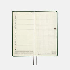 [sold Out] Smooth: Forest Green Weeks 2024 Hobonichi Techo -Creative Corner Deals Store hobonichi sold out smooth forest green weeks 2024 3