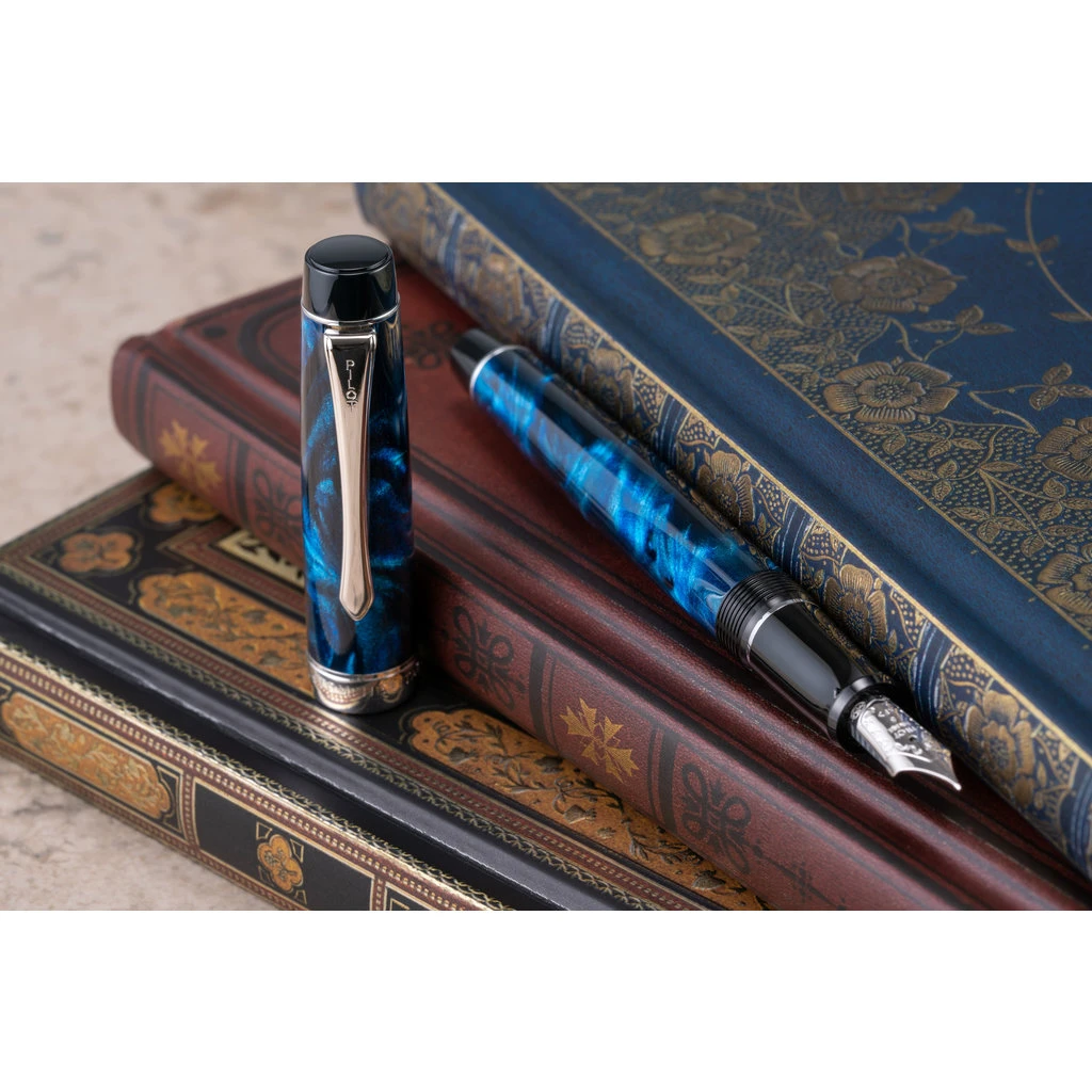 Pilot Heritage SE Marble Blue Fountain Pen 2 Pilot Heritage SE Marble Blue Fountain Pen - Image 2