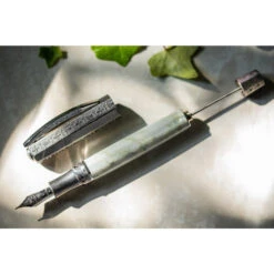 Visconti Medici Il Magnifico Verzino Green Limited Edition Fountain Pen -Creative Corner Deals Store visconti visconti medici il magnifico verzino gree 2