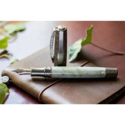 Visconti Medici Il Magnifico Verzino Green Limited Edition Fountain Pen -Creative Corner Deals Store visconti visconti medici il magnifico verzino gree 5